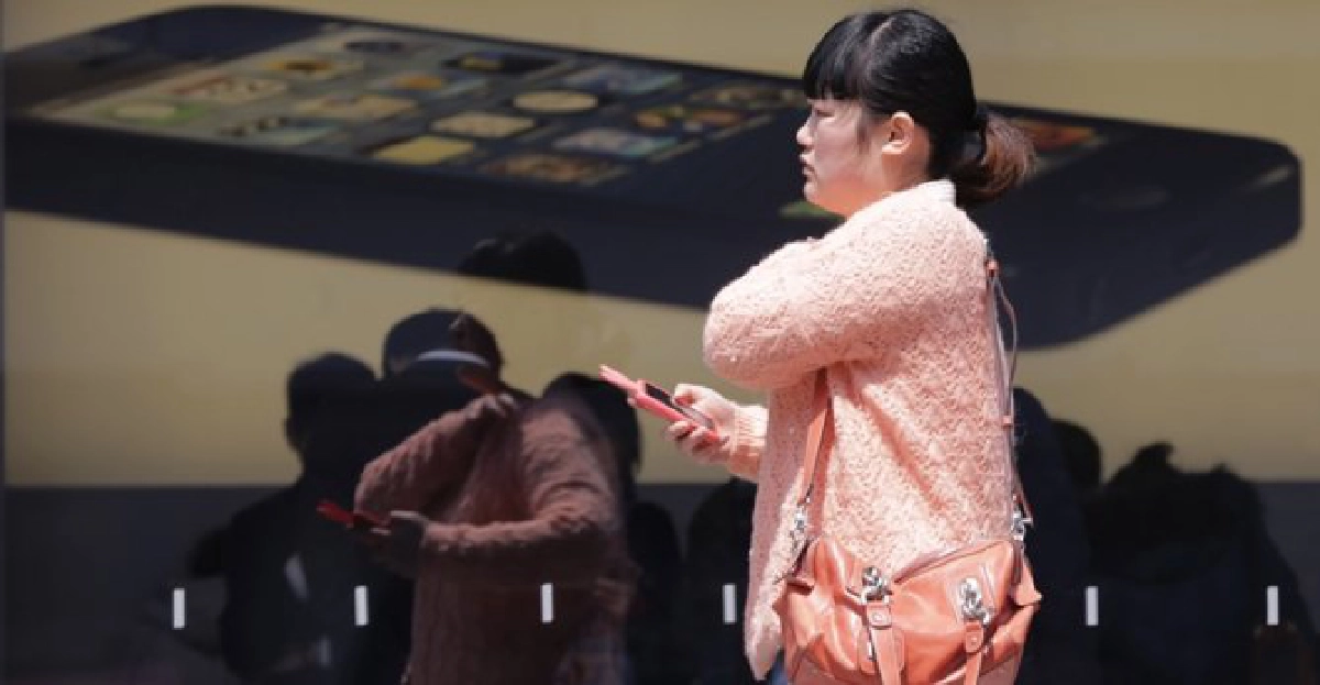 สาวจีนอ้าง'ไอโฟน'ระเบิดตาเกือบบอด