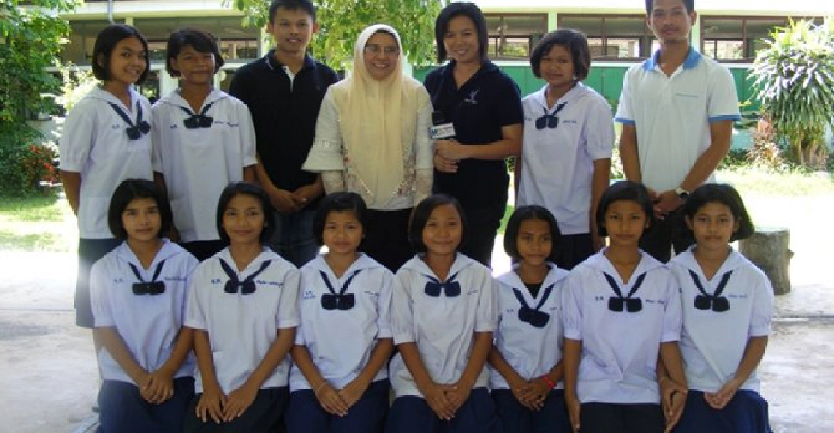 หนุ่มห้างใจอาสาสอนนาฏศิลป์'ร.ร.ขาดแคลน'