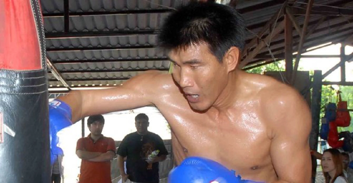 'สมรักษ์'ฟิตจัด!ชกมวยมาราธอน 'สมรักษ์'ฟิตจัด!ชกมวยมาราธอน