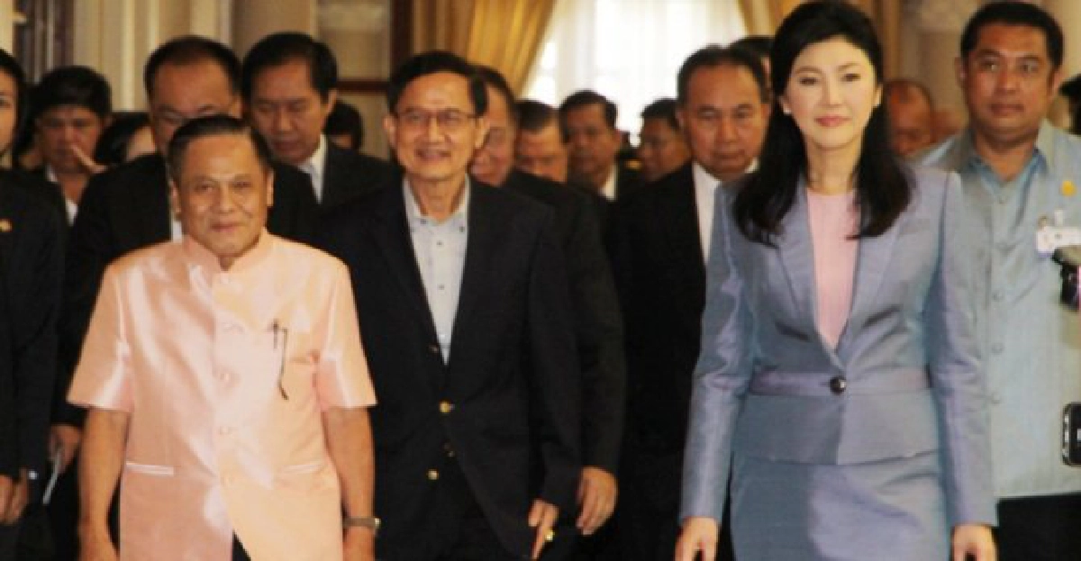 'นายกฯ'นั่งหัวโต๊ะเวทีปฏิรูปหาทางออกประเทศ 'นายกฯ'นั่งหัวโต๊ะเวทีปฏิรูปหาทางออกประเทศ