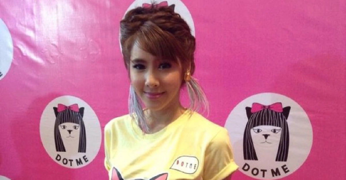 'เบเบ้'เคลียร์ชัดไม่ได้ศัลยกรรม
'เบเบ้'เคลียร์ชัดไม่ได้ศัลยกรรม