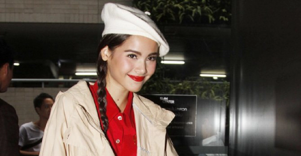 'ญาญ่า'ปัด'ณเดชน์"ขับรถรับส่ง
'ญาญ่า'ปัด'ณเดชน์"ขับรถรับส่ง