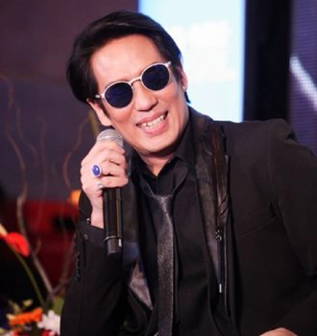 
เม้าท์นอกจอ