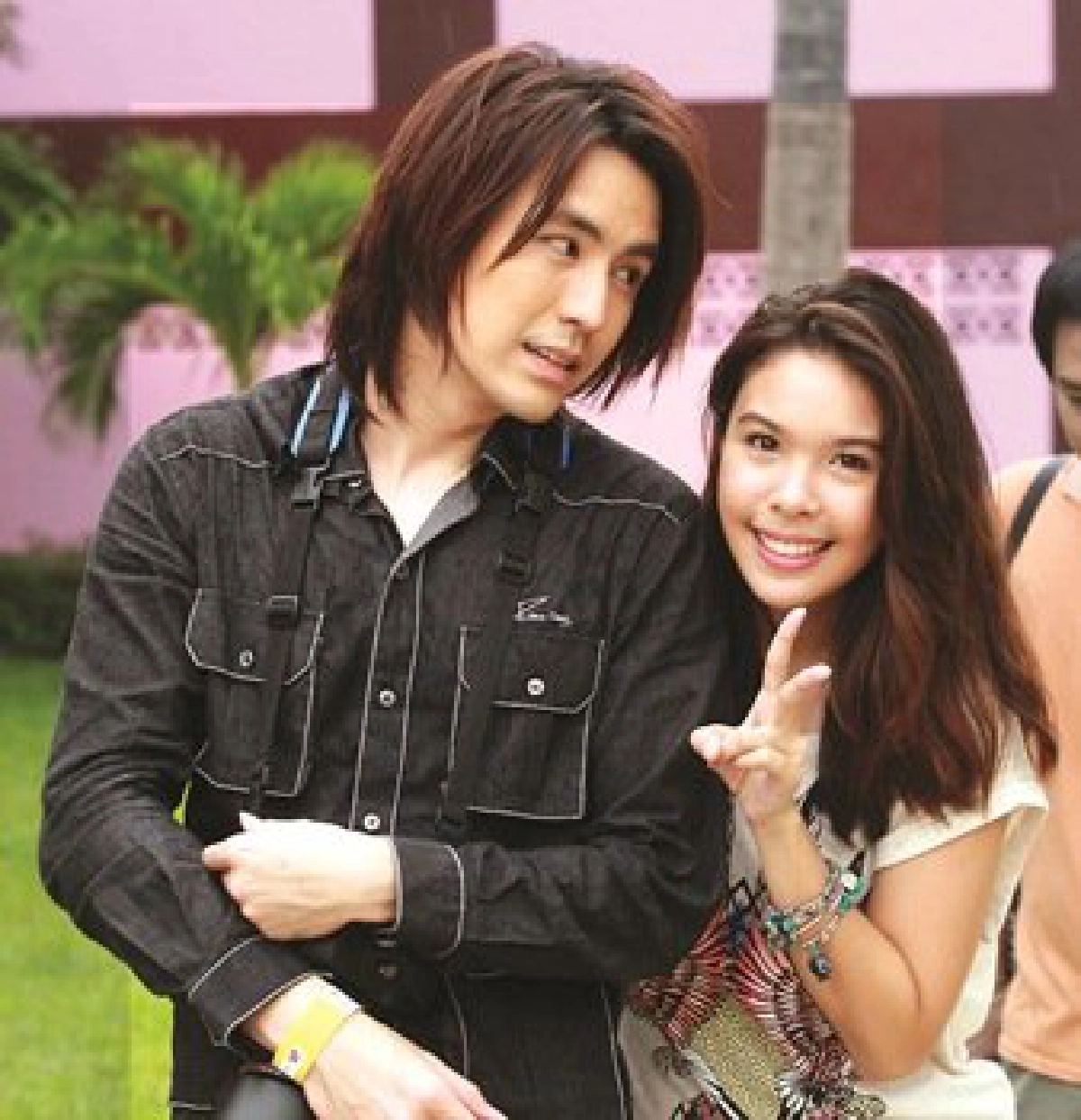 'รุจ-ชาช่า'พาลั้นลาเครื่องเล่น ณ สวนสยาม 'รุจ-ชาช่า'พาลั้นลาเครื่องเล่น ณ สวนสยาม