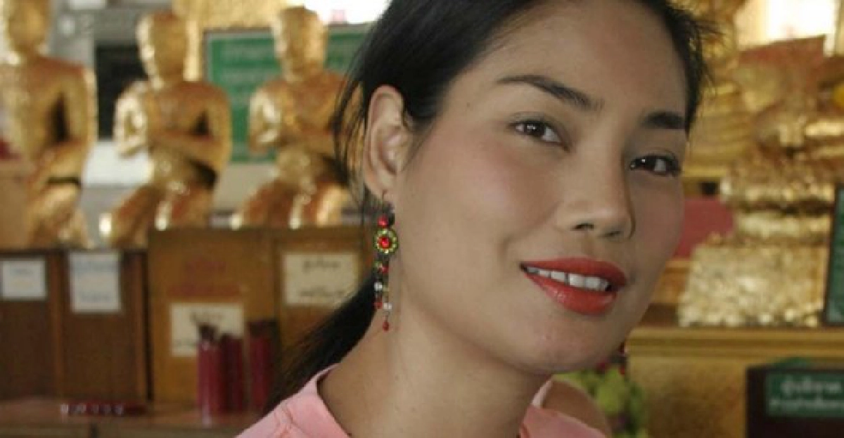 'รจนา เพชรกันหา'นางแบบเงินล้าน 'รจนา เพชรกันหา'นางแบบเงินล้าน