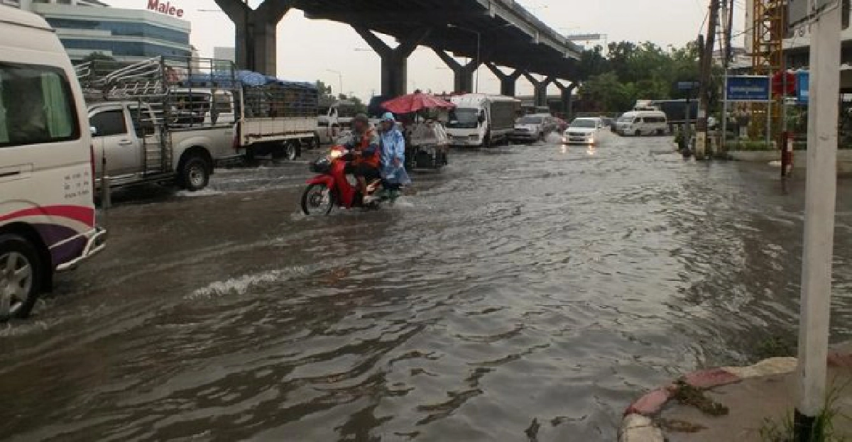นครบาลจับมือกทม.รับมือฝนถล่มกรุง นครบาลจับมือกทม.รับมือฝนถล่มกรุง