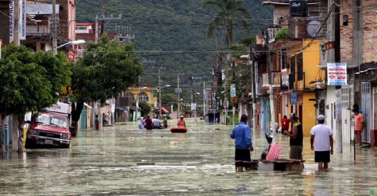 เม็กซิโกเจอพายุถล่มตายมากกว่า100แล้ว
เม็กซิโกเจอพายุถล่มตายมากกว่า100แล้ว