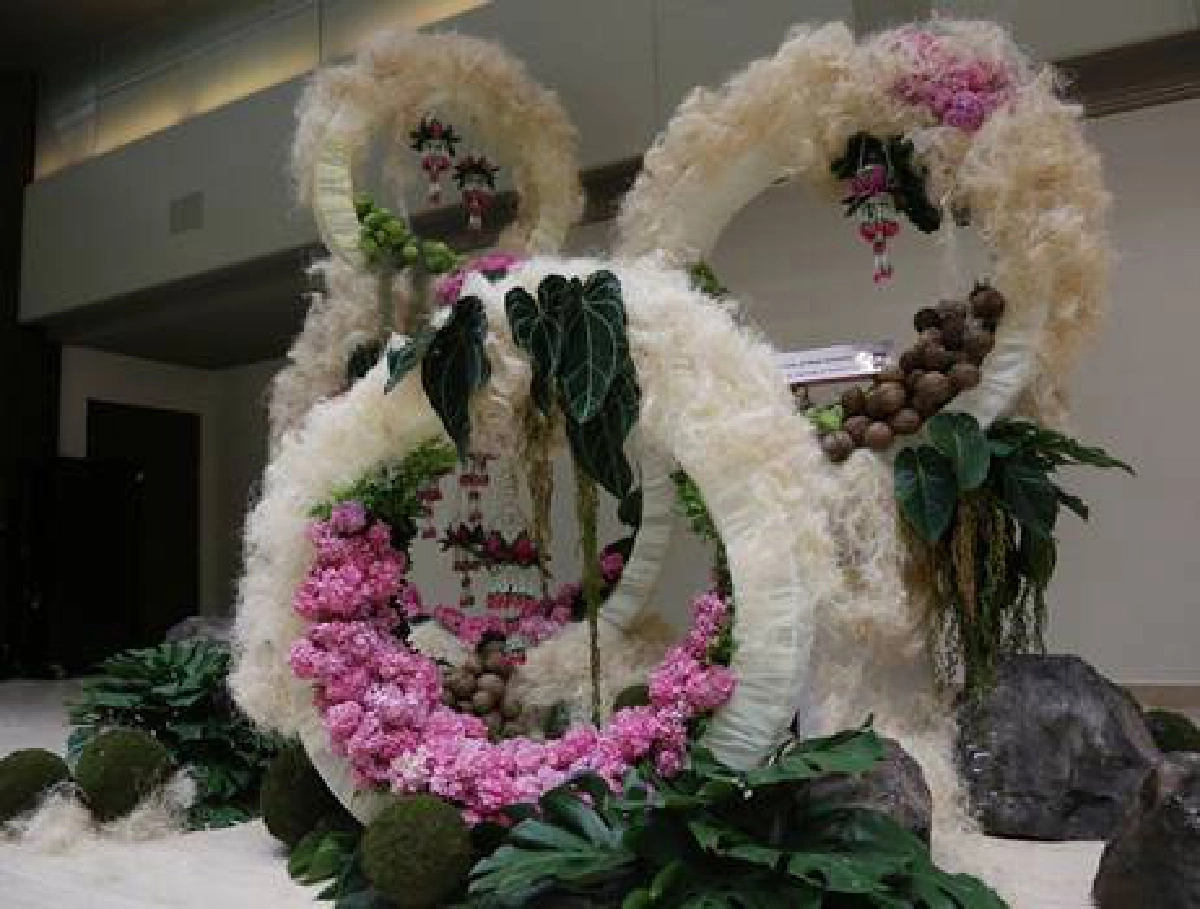 รังสรรค์สวนสวยด้วยพฤกษานานาพันธุ์