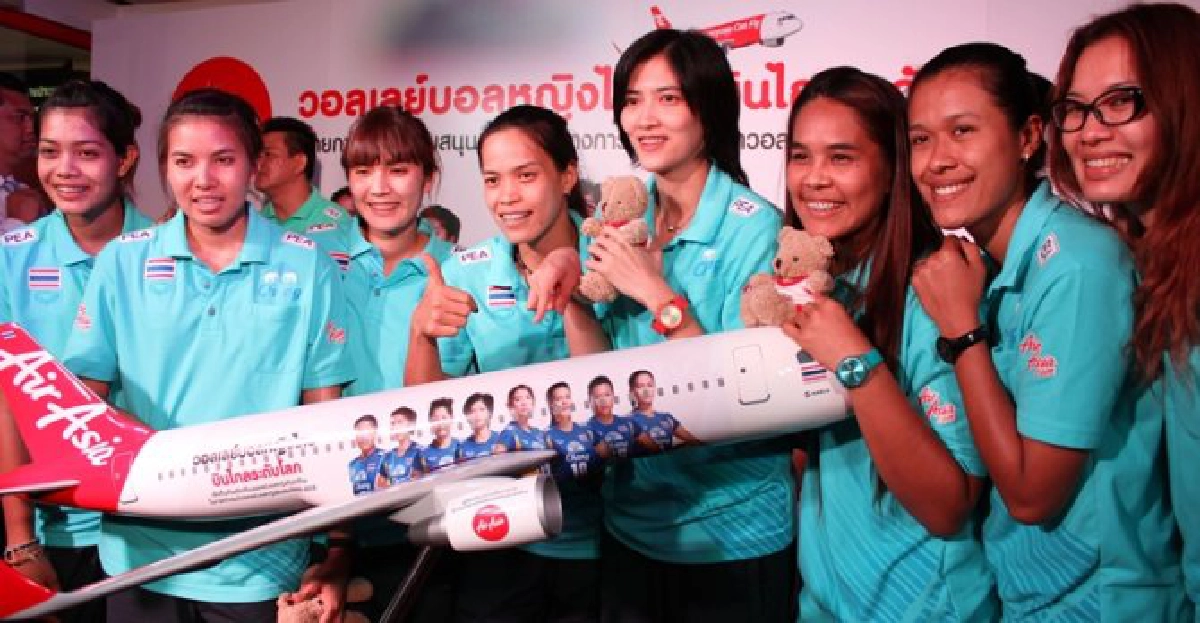 'ตบสาวไทย'อวดโฉมแอร์เอเชีย