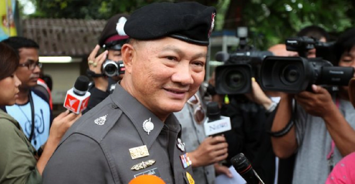 'อดุลย์'กำชับแก้รถติดช่วงน้ำท่วม 'อดุลย์'กำชับแก้รถติดช่วงน้ำท่วม
