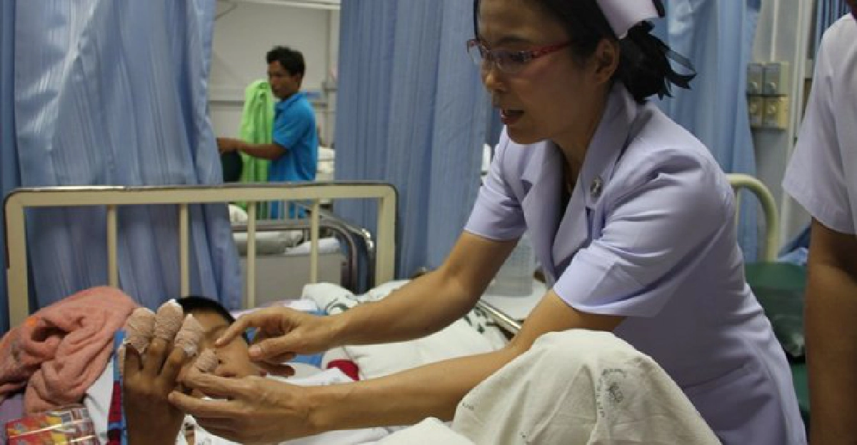 'ประทัด'บึ้มใส่มือเด็ก9ขวบสาหัส 'ประทัด'บึ้มใส่มือเด็ก9ขวบสาหัส