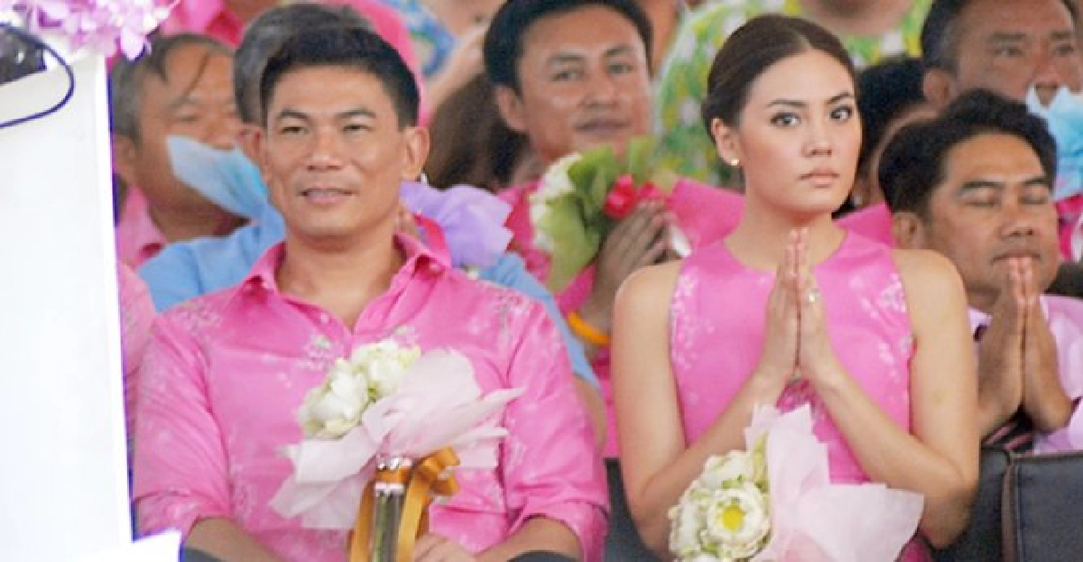ชมภาพ!'มาดามเจนี่'ร่วมงานรับบัว ชมภาพ!'มาดามเจนี่'ร่วมงานรับบัว