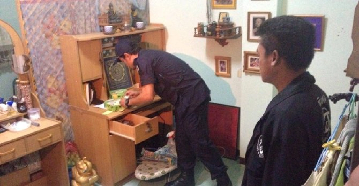 'นครบาล'ปูพรมค้นจุดเสี่ยงยาเสพติด 'นครบาล'ปูพรมค้นจุดเสี่ยงยาเสพติด