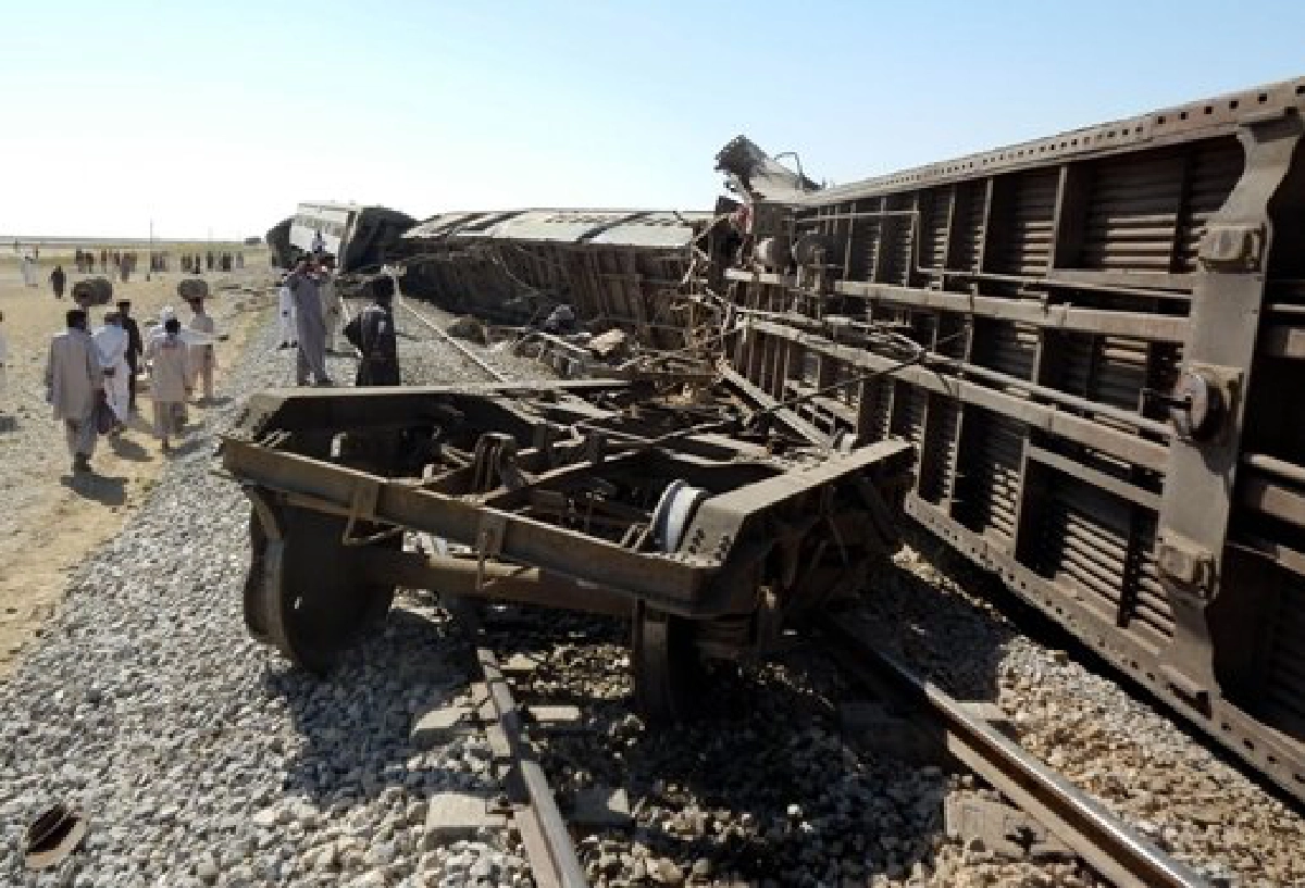 บึ้ม!รถไฟปากีฯตาย7เจ็บ16 บึ้ม!รถไฟปากีฯตาย7เจ็บ16