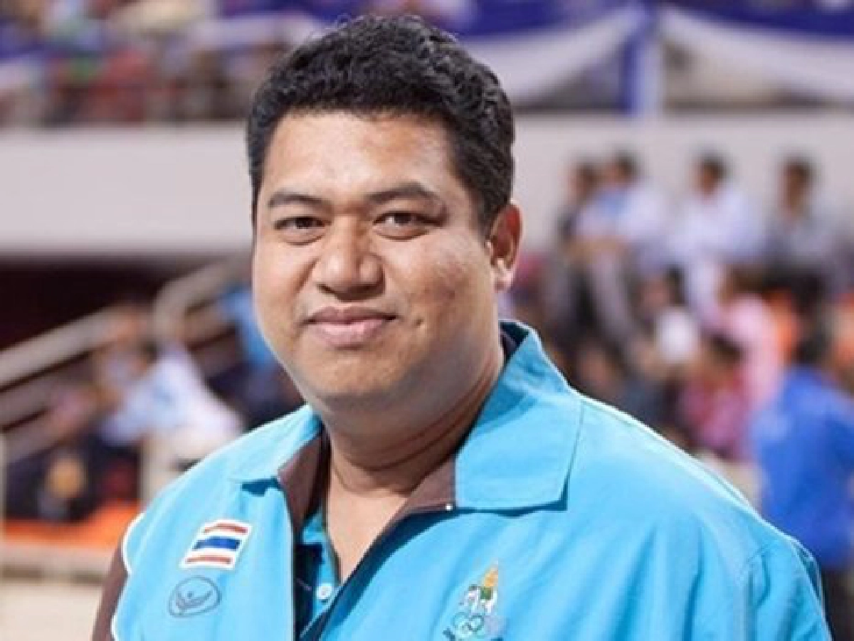 'โค้ชอ๊อต'กับวอลเลย์บอลหญิงทีมชาติไทย 'โค้ชอ๊อต'กับวอลเลย์บอลหญิงทีมชาติไทย