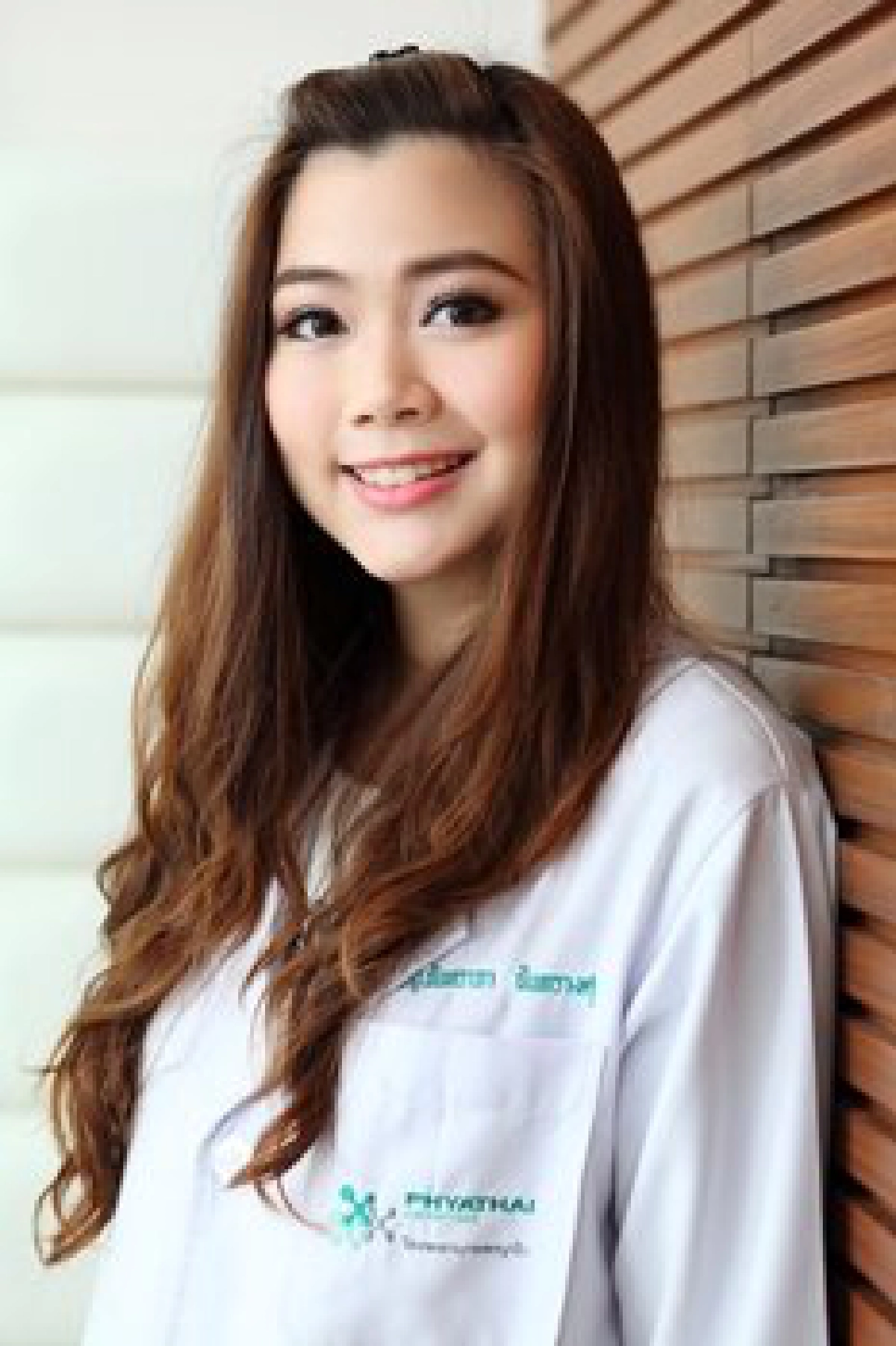เพื่ออกสวยและเนียนใส เพื่ออกสวยและเนียนใส