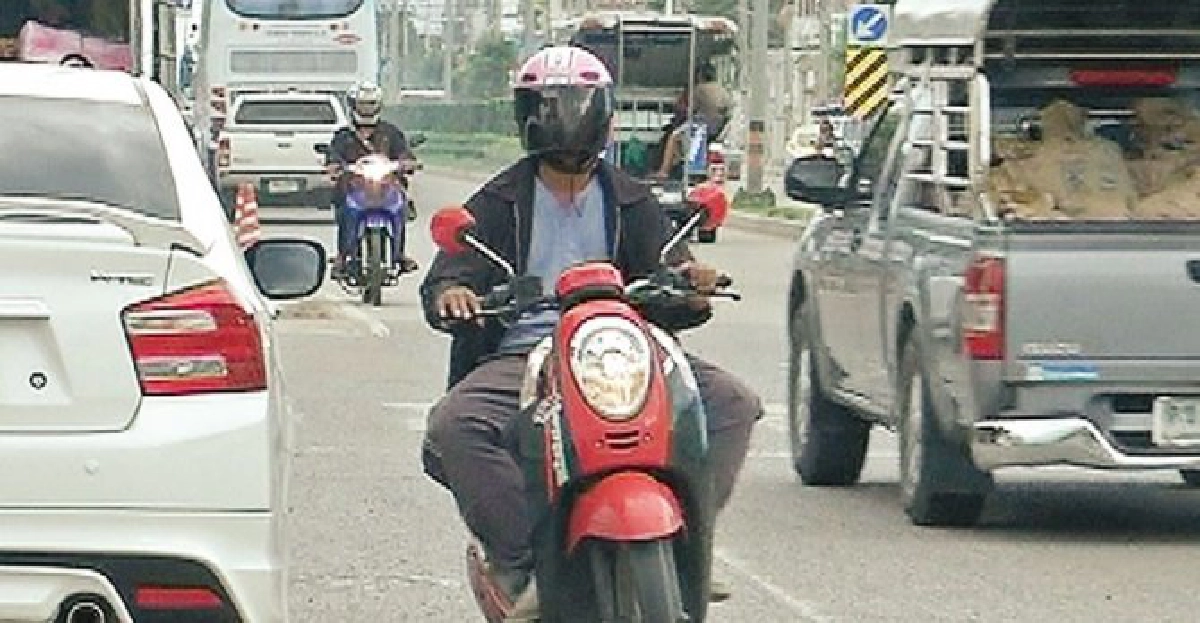ชาวบ้านร้อง...'วินจยย.'วิ่งทางเท้า-ตร.เร่งแก้ไข