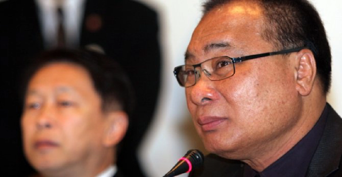 'ขุนค้อน'ยื่นสอบ5ตลก.รธน. 'ขุนค้อน'ยื่นสอบ5ตลก.รธน.