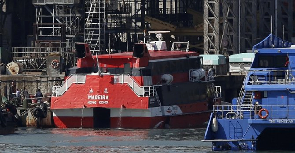 'เรือด่วน'ชนวัตถุปริศนาเจ็บ85 'เรือด่วน'ชนวัตถุปริศนาเจ็บ85