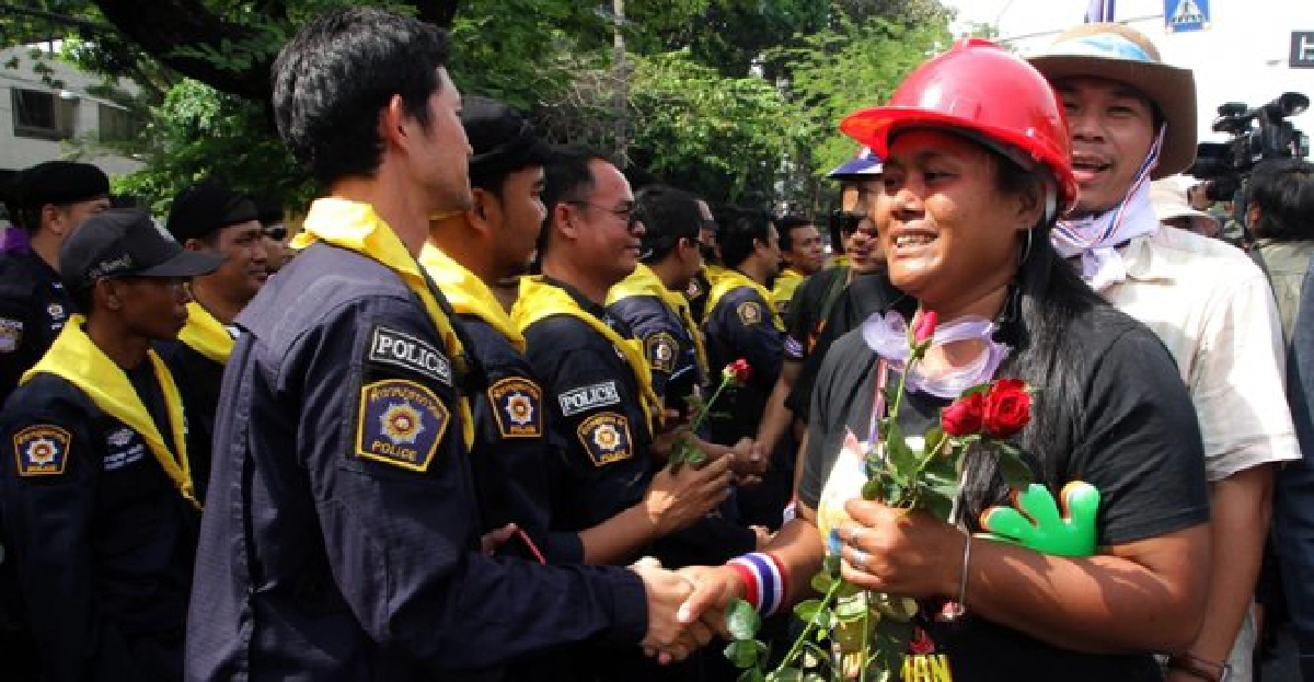 ตำรวจของประชาชน ตำรวจของประชาชน