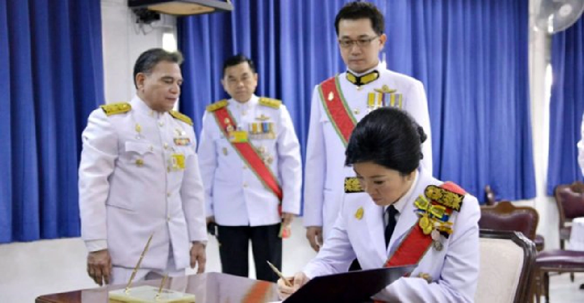 'นายกฯ'พร้อมคู่สมรสลงนามถวายพระพร 