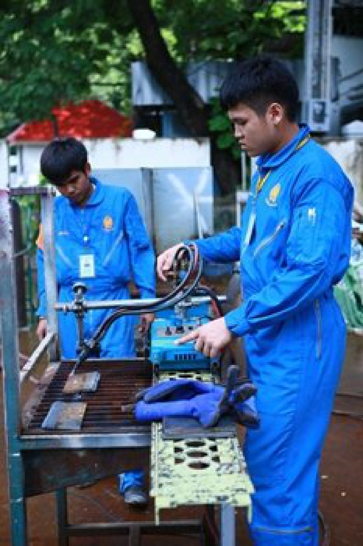 เรียนรู้วิชาชีพต่อยอดอนาคต เรียนรู้วิชาชีพต่อยอดอนาคต