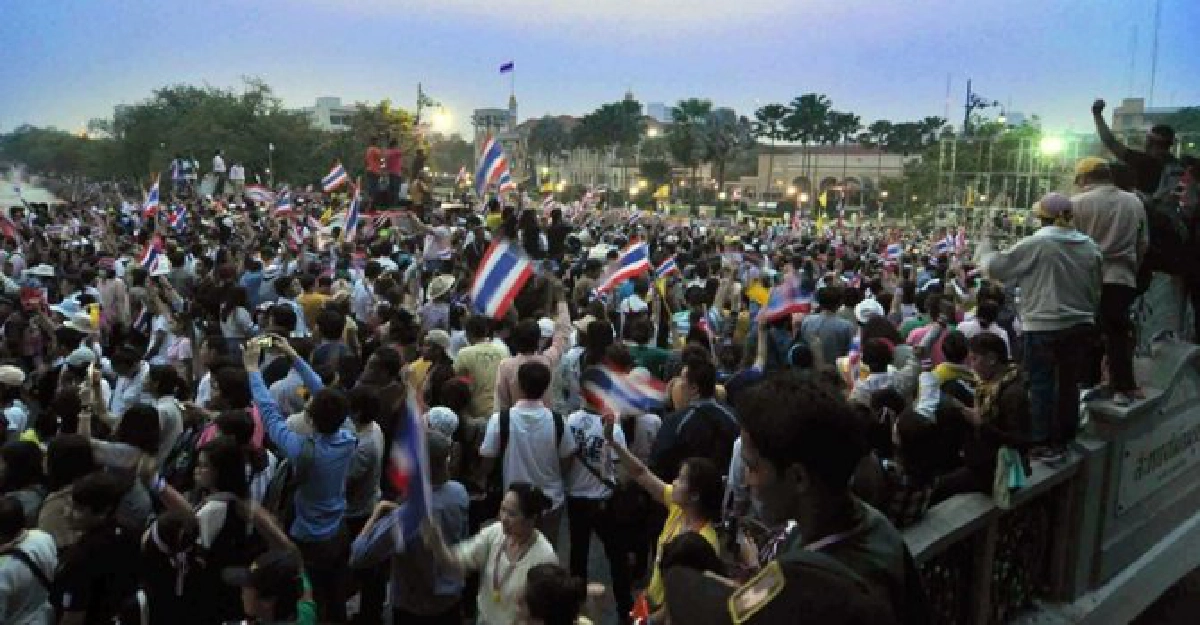 ไม่ยึดหลักนิติธรรมประชาชนมีสิทธิเรียกอำนาจกลับคืน 
