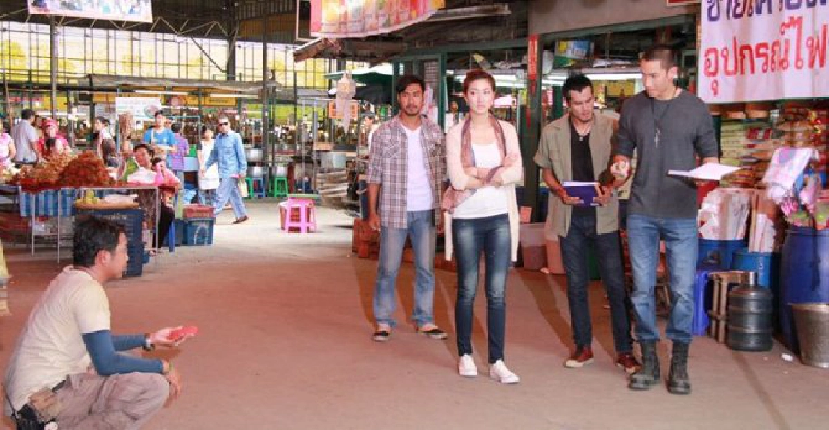 แตงโมเต็มหน้า'แพนเค้ก'เปิดตัว'พรมแดนหัวใจ' แตงโมเต็มหน้า'แพนเค้ก'เปิดตัว'พรมแดนหัวใจ'