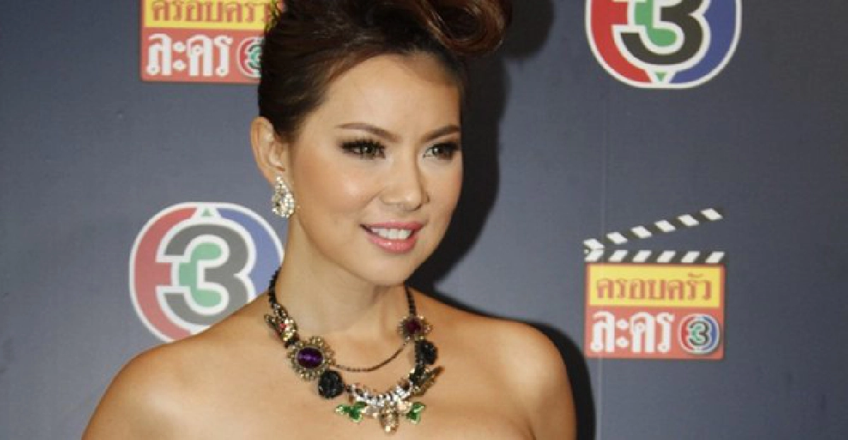 'บุ๋ม'ถอนหุ้น'ติ๊งโน้ต'ร้อยเปอร์เซ็นต์