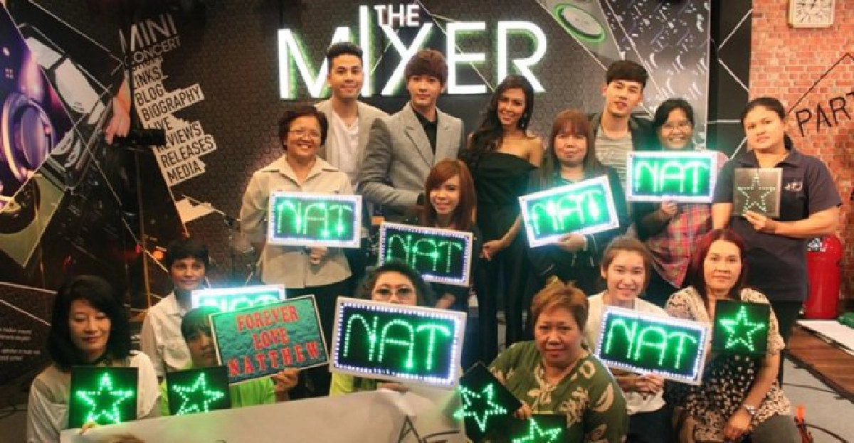 'อาร์เอส'ฉีกกฎดนตรีแบบไร้ค่าย 'อาร์เอส'ฉีกกฎดนตรีแบบไร้ค่าย