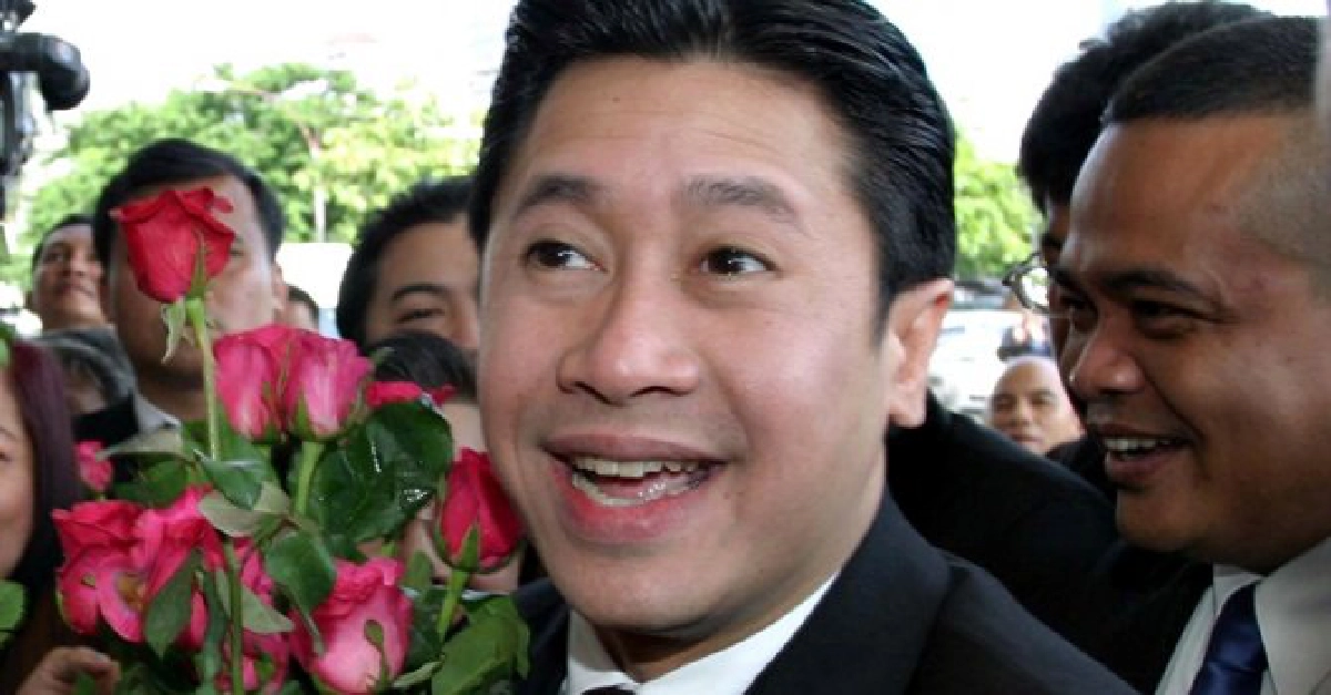'จักรภพ'โพสต์เฟซบุ๊กอย่าสนใจ'กองทัพโชว์' 'จักรภพ'โพสต์เฟซบุ๊กอย่าสนใจ'กองทัพโชว์'