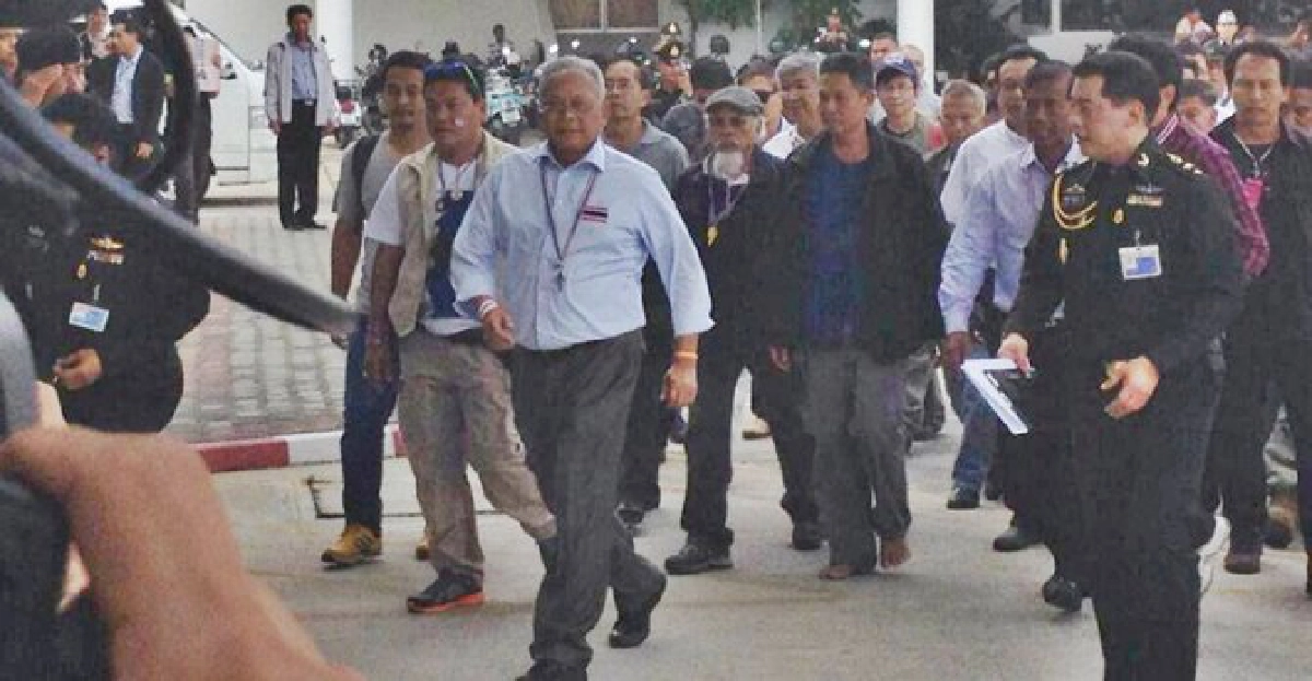'สุเทพ'นำ!กปปส.ถกเวทีกองทัพ 'สุเทพ'นำ!กปปส.ถกเวทีกองทัพ