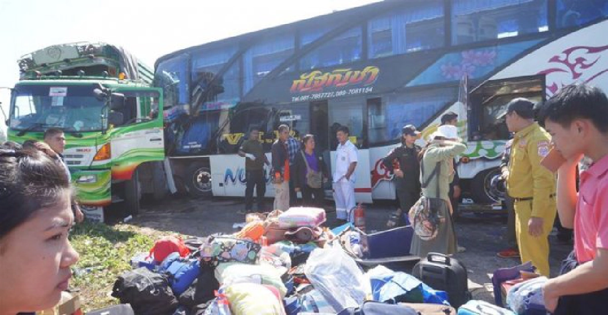 'บัสนร.'ชนพ่วง18ล้อดับ2เจ็บระนาว 'บัสนร.'ชนพ่วง18ล้อดับ2เจ็บระนาว