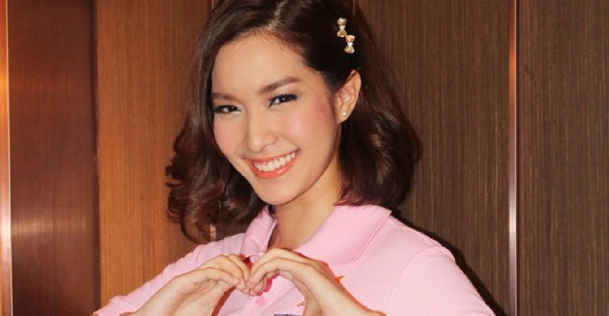 'โม'เซ็งถูกมองจับปลาสองมือ 'โม'เซ็งถูกมองจับปลาสองมือ