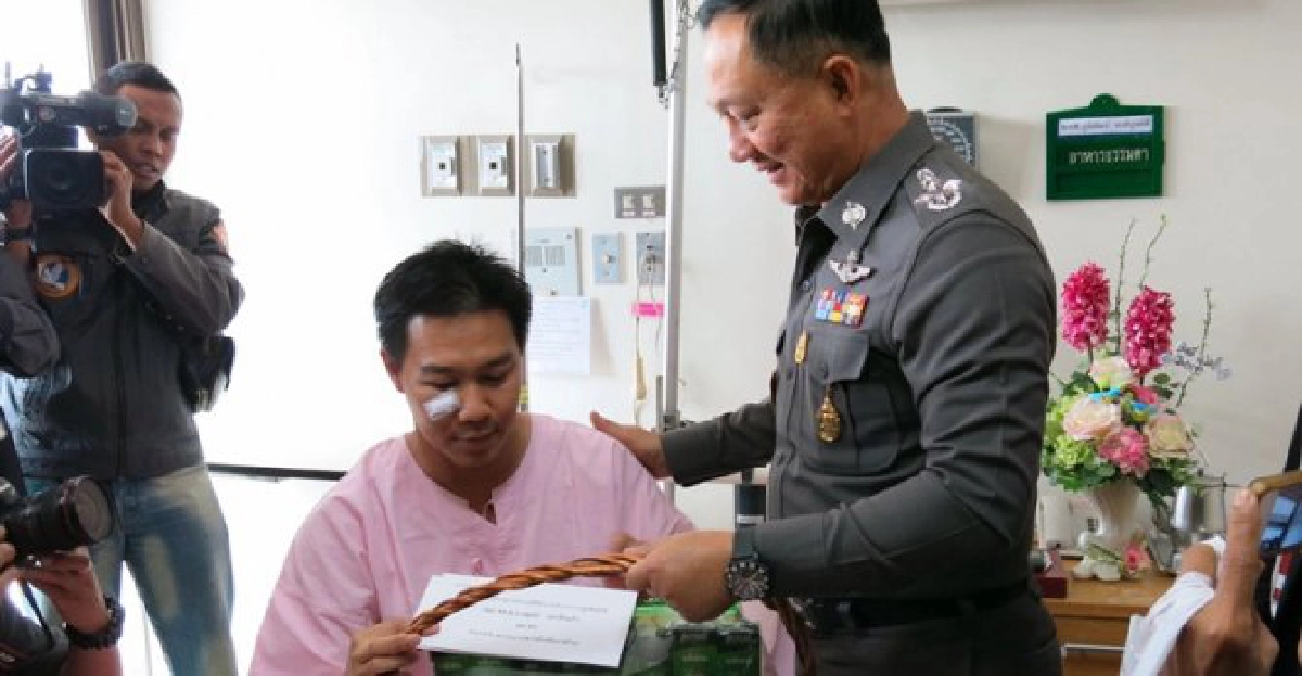 'ผบ.ตร.'เยี่ยมตำรวจบาดเจ็บเหตุปะทะ