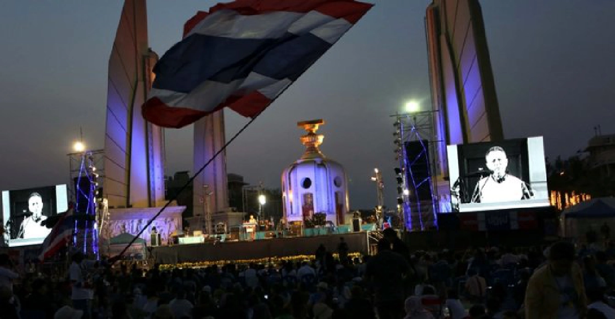 ปาประทัด-ยิงป่วน!ใกล้เวที'กปปส.'