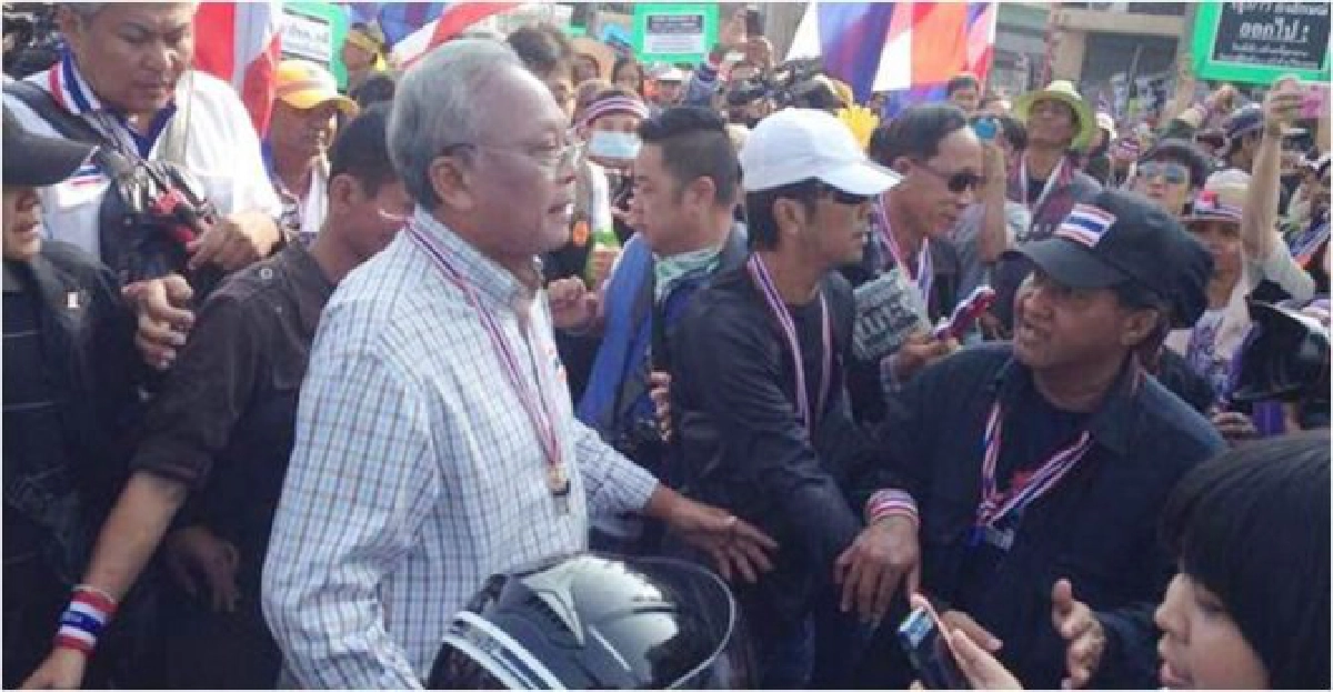 ขบวน'สุเทพ'จับชายต้องสงสัยอ้างตัวเป็นการ์ด ขบวน'สุเทพ'จับชายต้องสงสัยอ้างตัวเป็นการ์ด