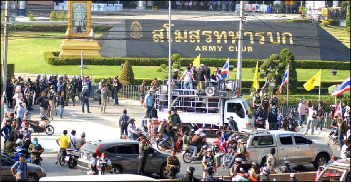 ยังไม่ตั้งข้อหา'ด.ต.ยิงผู้ชุมนุม-ผู้ชุมนุมรุมตร.' ยังไม่ตั้งข้อหา'ด.ต.ยิงผู้ชุมนุม-ผู้ชุมนุมรุมตร.'