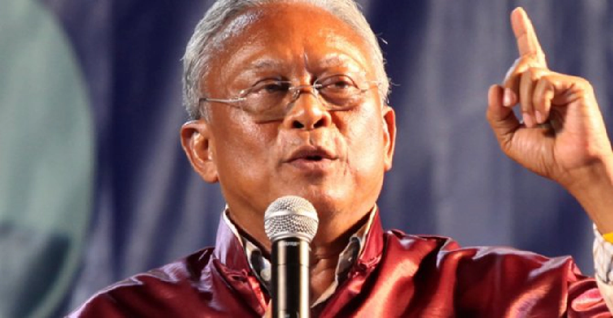 'สุเทพ'สั่งม็อบอย่าขัดขวางลือกตั้ง 'สุเทพ'สั่งม็อบอย่าขัดขวางลือกตั้ง