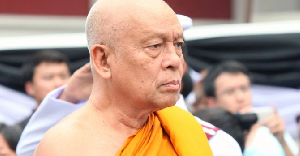 ธรรมยุตประกาศเปลี่ยนสีจีวรเริ่ม13พ.ค. ธรรมยุตประกาศเปลี่ยนสีจีวรเริ่ม13พ.ค.