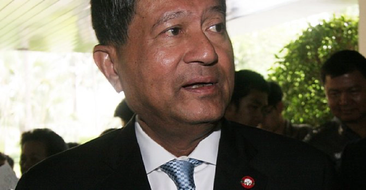 'เฉลิม'ปัดขอคืนพื้นที่หวังรักษาเก้าอี้ผอ.ศรส. 'เฉลิม'ปัดขอคืนพื้นที่หวังรักษาเก้าอี้ผอ.ศรส.