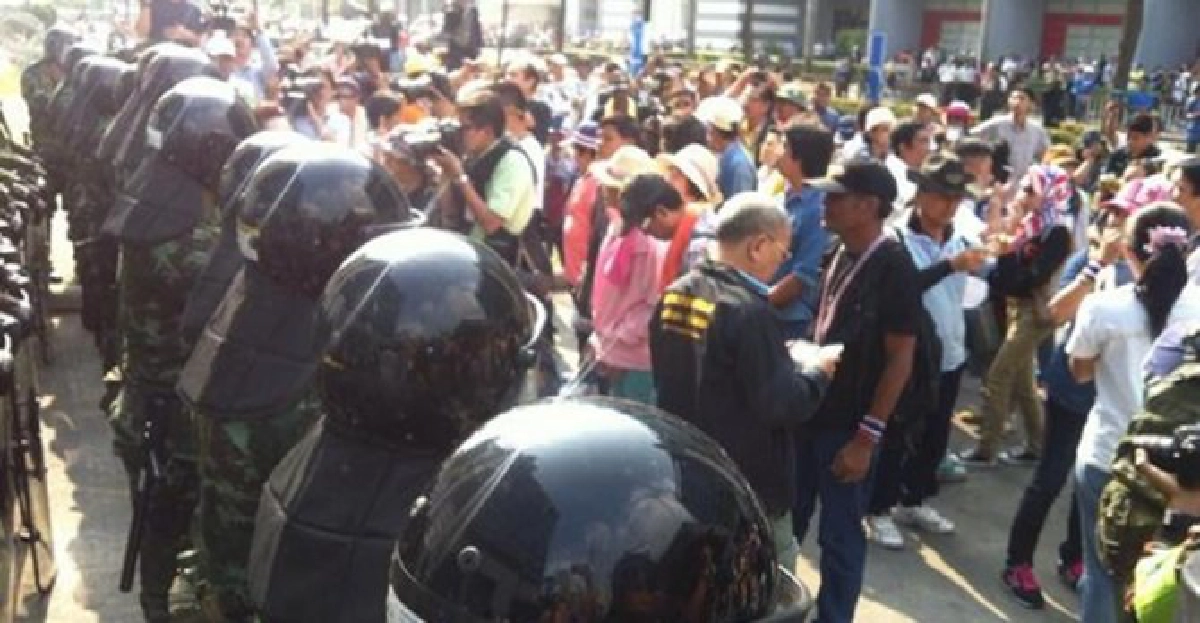 'ม็อบกปปส.'ตะลุยไล่'นายกฯ'ทุกที่ 'ม็อบกปปส.'ตะลุยไล่'นายกฯ'ทุกที่