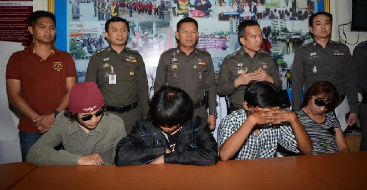'4กวป.'มอบตัวก่อเหตุรุมตื้บพระ