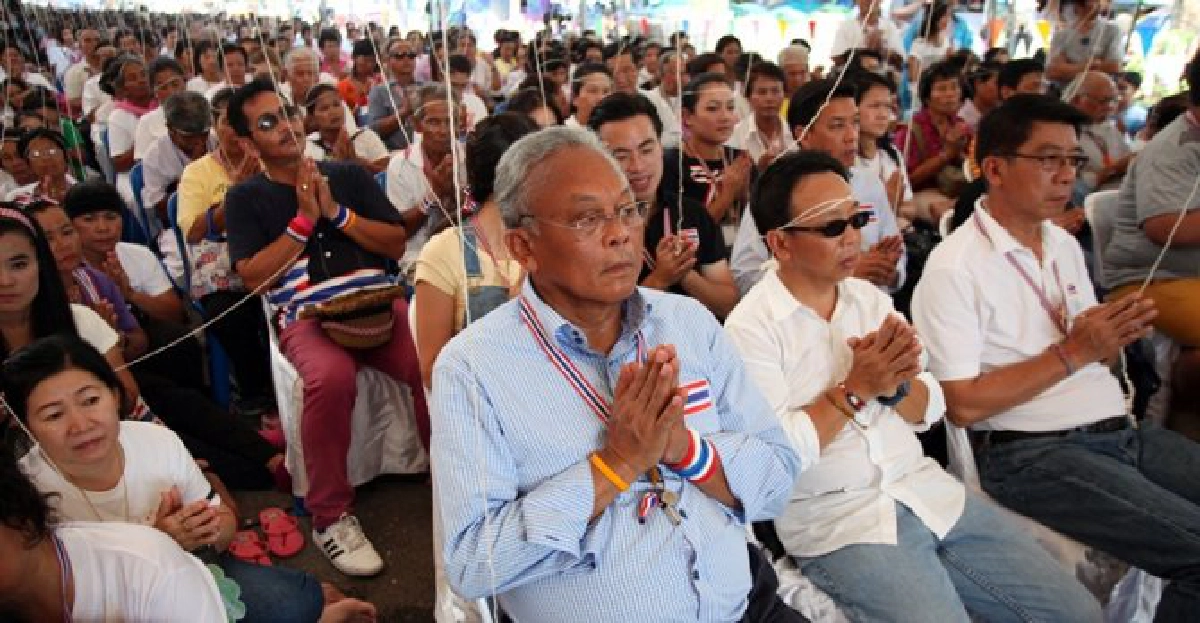'สุเทพ'นำกปปส.ทำพิธีพุทธาภิเษก 'สุเทพ'นำกปปส.ทำพิธีพุทธาภิเษก