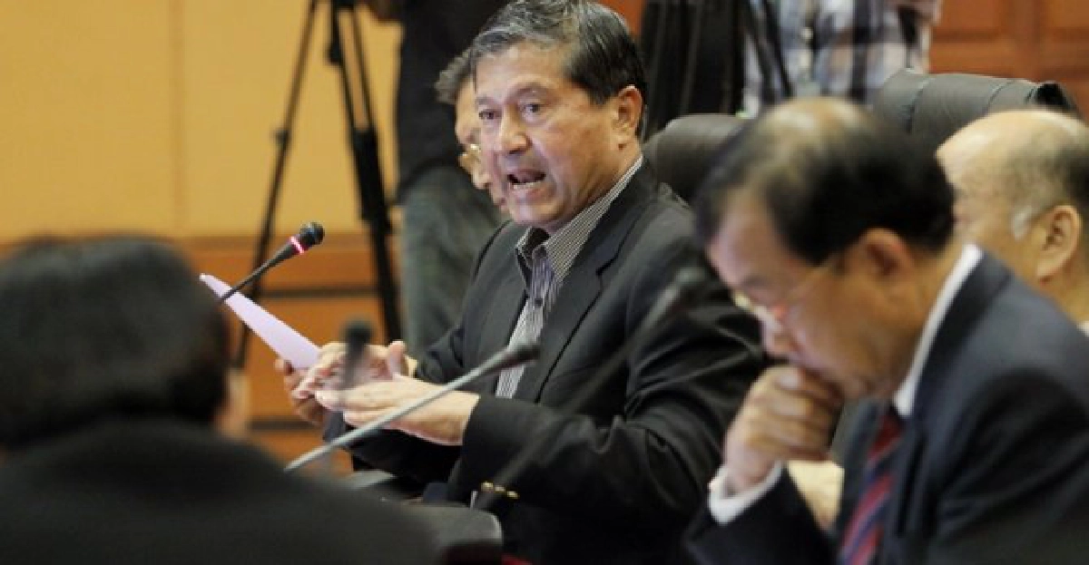 'เฉลิม'ขอโทษผบ.ทอ.กรณีแถลงศอ.รส. 'เฉลิม'ขอโทษผบ.ทอ.กรณีแถลงศอ.รส.
