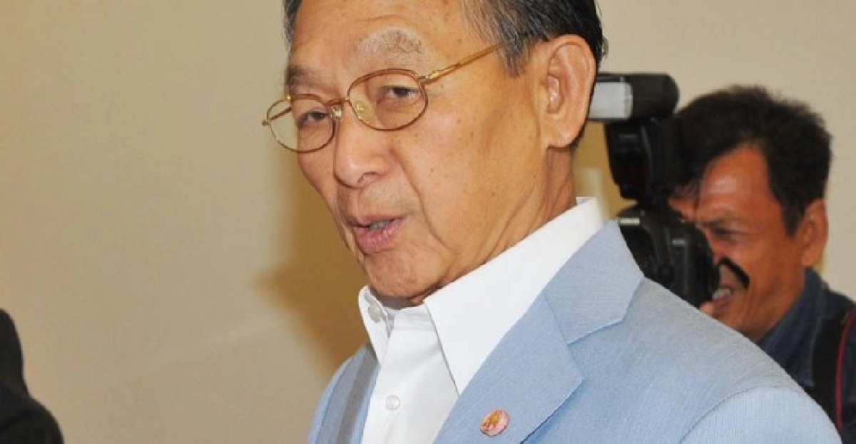 'ชวน'ปัดตอบแนวทางจัดเลือกตั้ง 'ชวน'ปัดตอบแนวทางจัดเลือกตั้ง