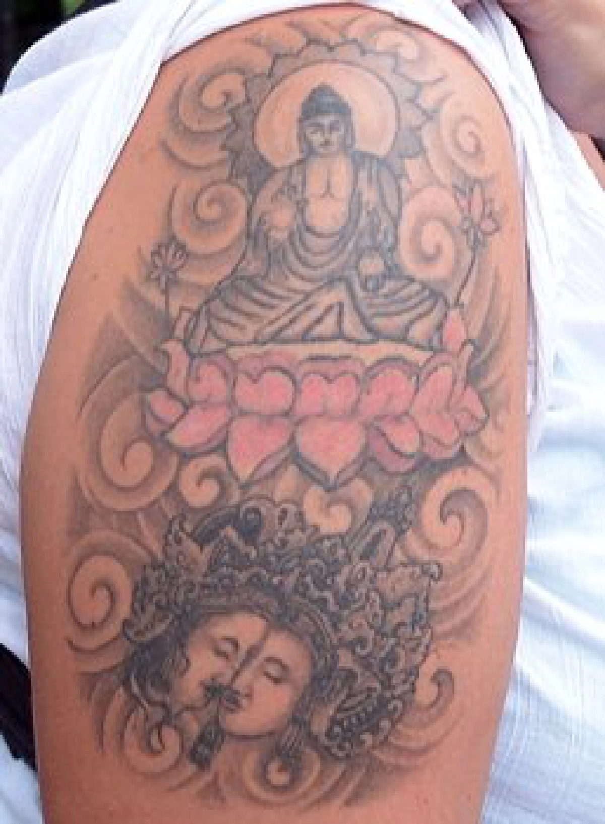 รอยสักของฉัน..ศรัทธาของผู้อื่น รอยสักของฉัน..ศรัทธาของผู้อื่น