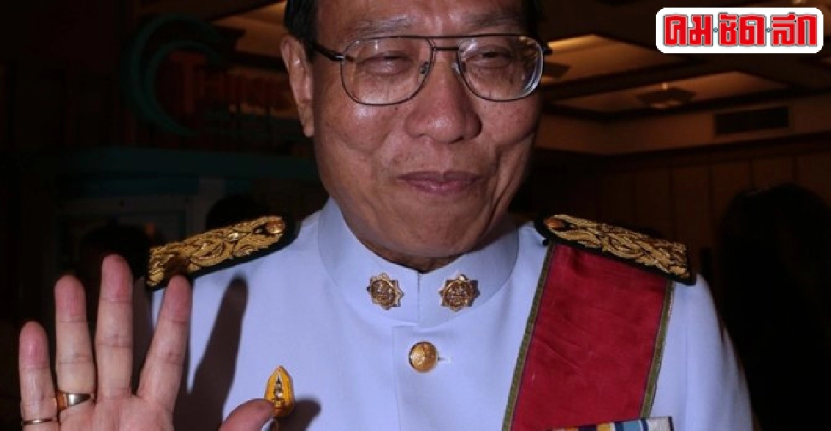 'พรเพชร'ลอยลำนั่งประธานสนช. 'พรเพชร'ลอยลำนั่งประธานสนช.