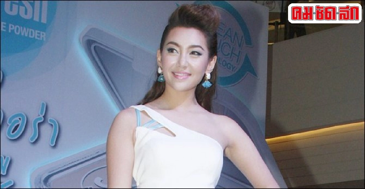 เบลล่าบริสุทธิ์ใจยันอั้มเพื่อนร่วมงาน เบลล่าบริสุทธิ์ใจยันอั้มเพื่อนร่วมงาน