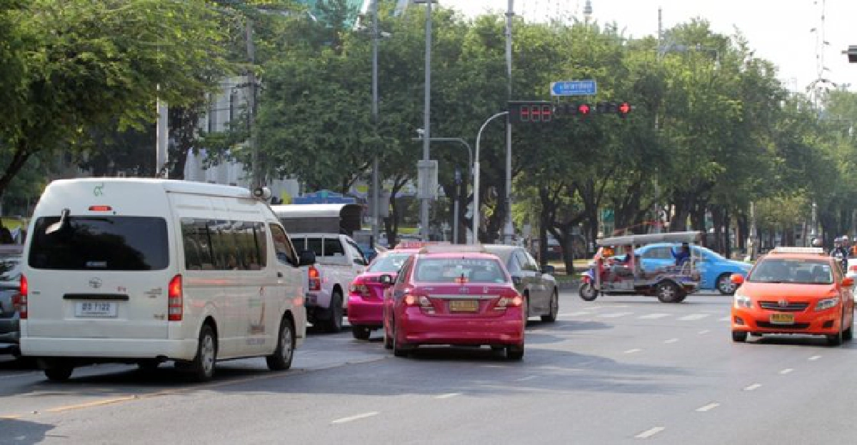 ฟ้องด้วยภาพ : พวกชอบเปิดเลนใหม่ ฟ้องด้วยภาพ : พวกชอบเปิดเลนใหม่